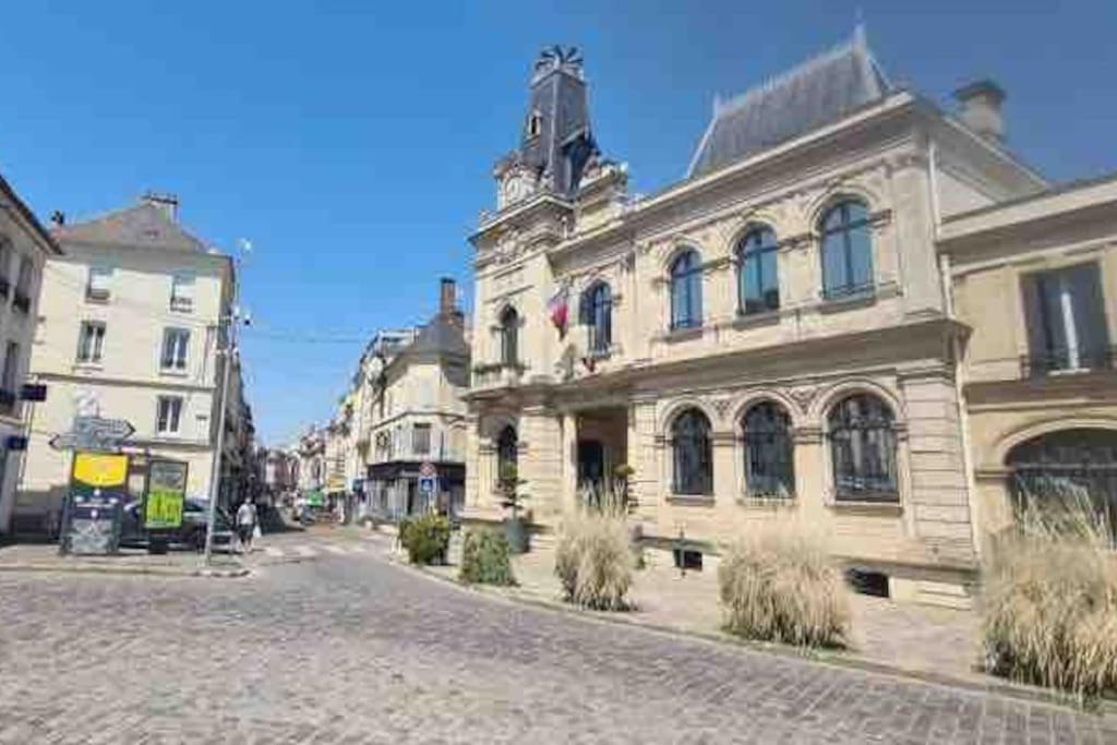 Le Petit Nid A 2 Min Gare / Centre Meulan Apartment Exterior photo